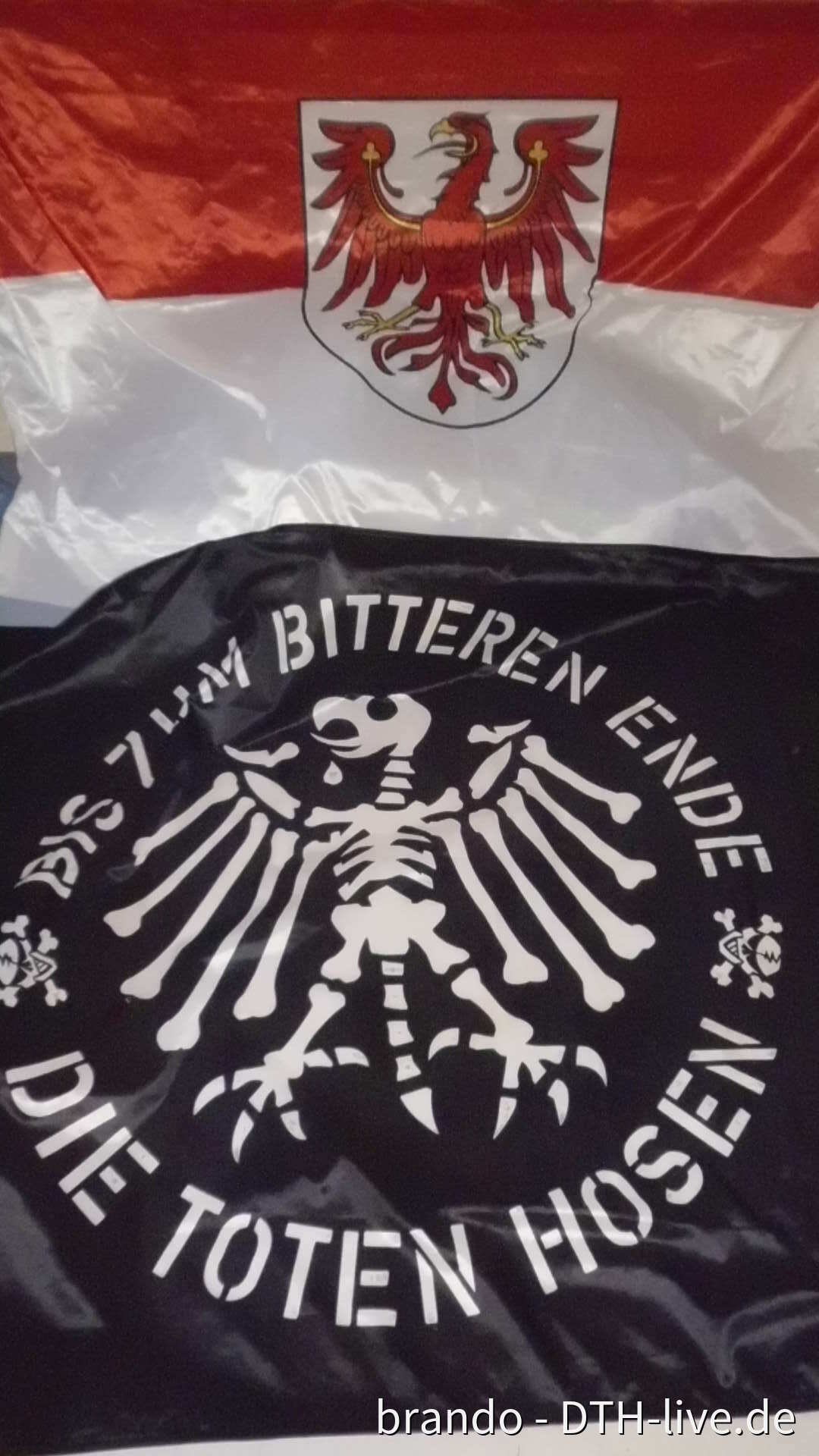 Bei der Geburt getrennt!