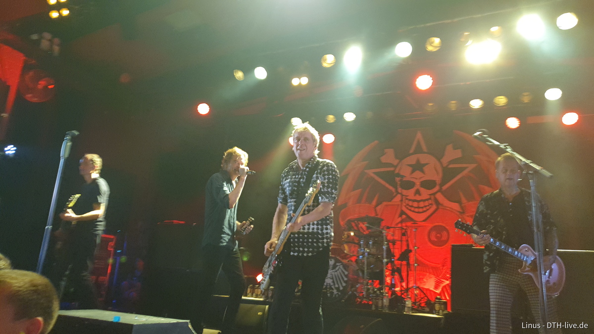 Band (2)